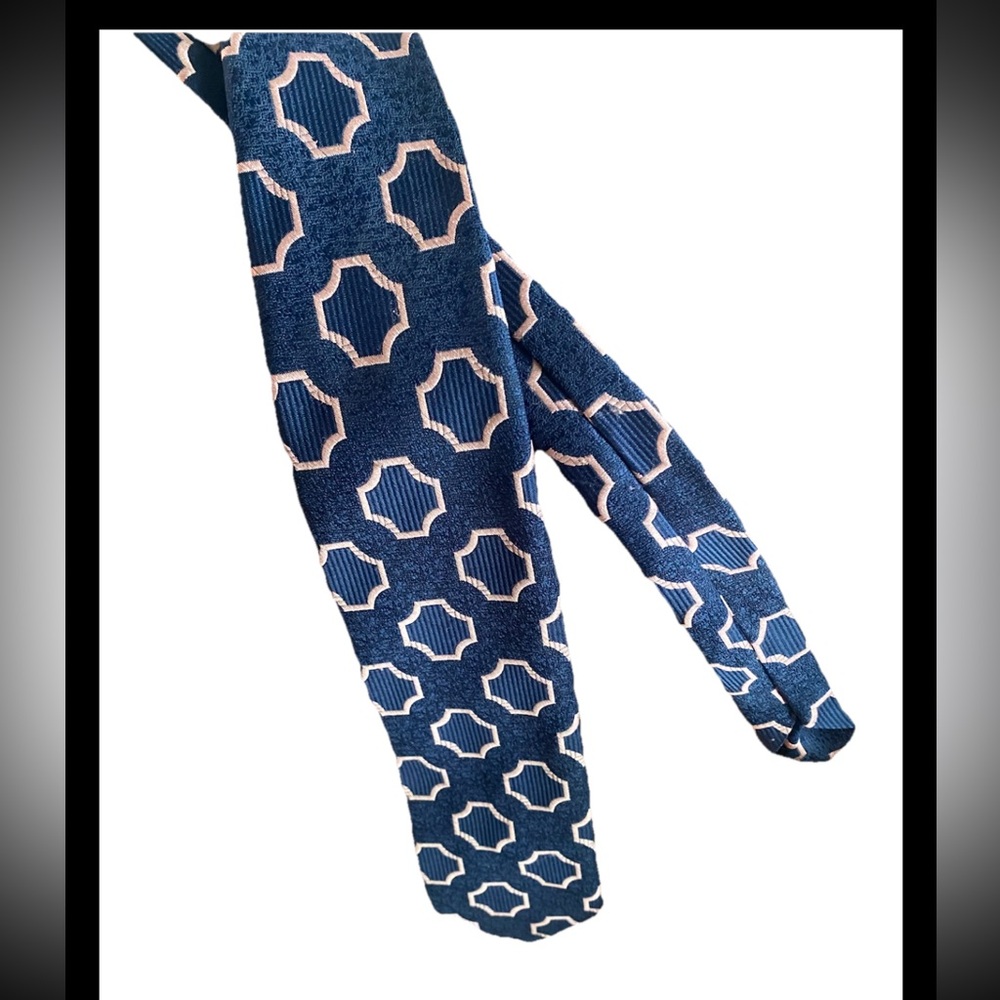 Eros men’s tie Made in Switzerland  3 3/4”width